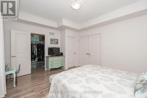 26 Donnan Dr, New Tecumseth, ON - Indoor Photo Showing Bedroom
