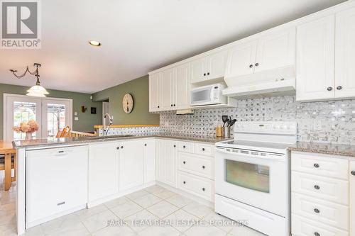 23 Bourgeois Beach Road, Tay, ON - Indoor Photo Showing Kitchen