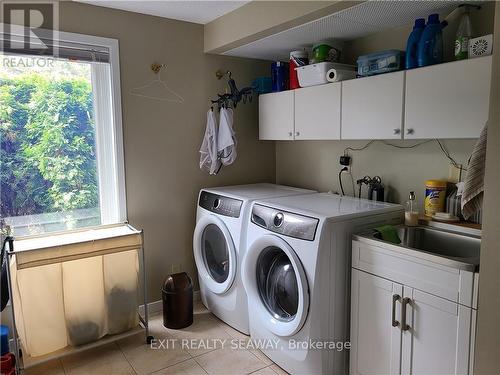 15220 Colonial Drive, South Stormont, ON - Indoor Photo Showing Laundry Room