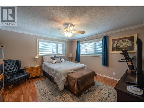 3808 Forsyth Drive, Penticton, BC - Indoor Photo Showing Bedroom