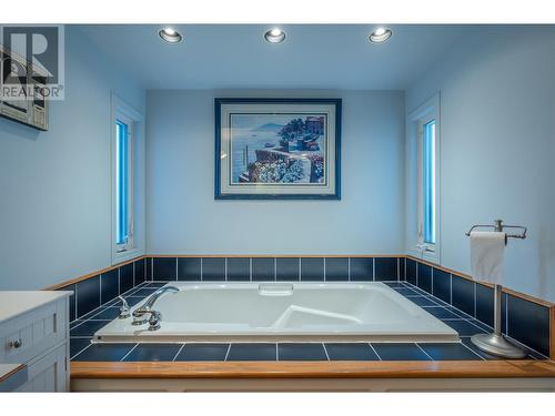 3808 Forsyth Drive, Penticton, BC - Indoor Photo Showing Bathroom
