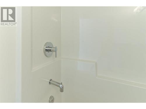 685 Boynton Place Unit# 61, Kelowna, BC - Indoor Photo Showing Bathroom