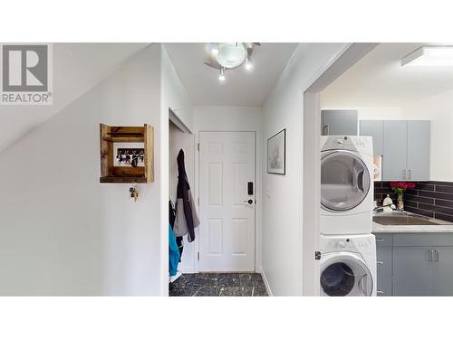 114 Lowe Street, Quesnel, BC - Indoor Photo Showing Laundry Room