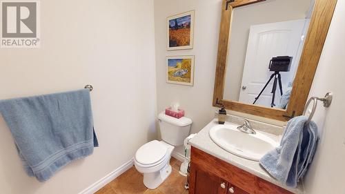 8220 86 Avenue, Fort St. John, BC - Indoor Photo Showing Bathroom