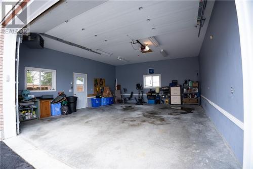 4254 Marlene Court, Greater Sudbury, ON - Indoor Photo Showing Garage