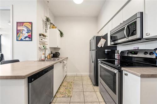 112 King Street E|Unit #807, Hamilton, ON - Indoor Photo Showing Kitchen With Double Sink