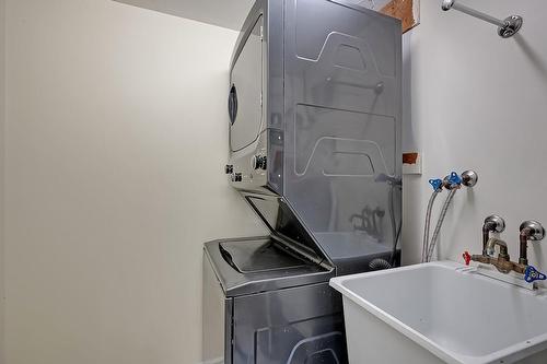 67 Caroline Street S|Unit #305, Hamilton, ON - Indoor Photo Showing Laundry Room