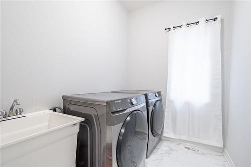 9469 Tallgrass Avenue, Niagara Falls, ON - Indoor Photo Showing Laundry Room