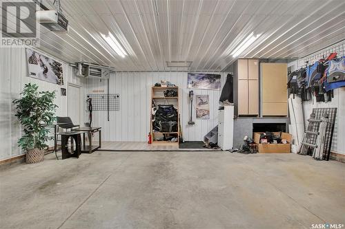213 Maccormack Road, Martensville, SK - Indoor Photo Showing Garage