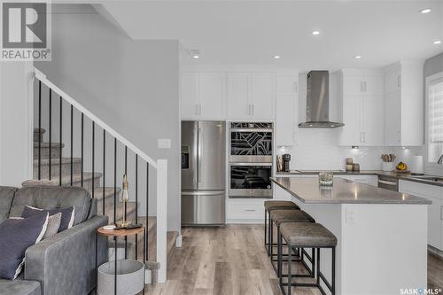 546 Burgess Crescent, Saskatoon, SK - Indoor Photo Showing Kitchen With Upgraded Kitchen