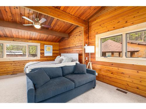 5612 Wolf Creek Road, Wasa, BC - Indoor Photo Showing Bedroom