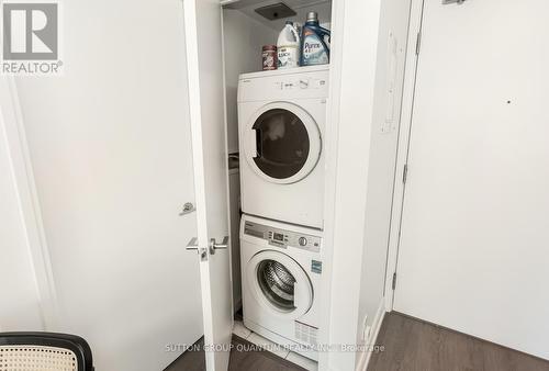 #709 -181 Dundas St E, Toronto, ON - Indoor Photo Showing Laundry Room