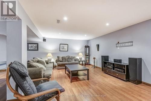 619 Oakes Drive, Fort Erie, ON - Indoor Photo Showing Other Room