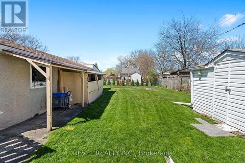11 Parkwood Drive, St. Catharines, ON - Outdoor