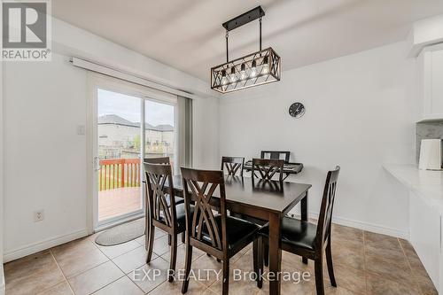 160 Provident Way, Hamilton, ON - Indoor Photo Showing Dining Room