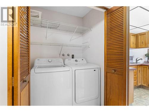 983 Bernard Avenue Unit# 208, Kelowna, BC - Indoor Photo Showing Laundry Room