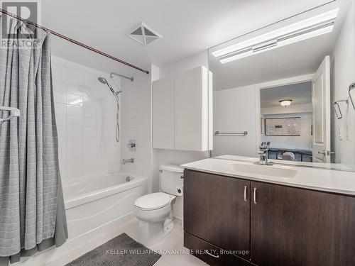 320 - 27 Rean Drive, Toronto, ON - Indoor Photo Showing Bathroom