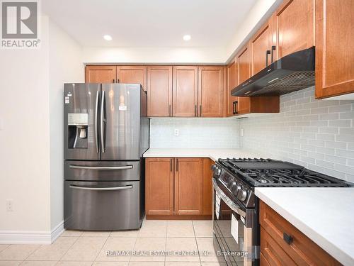 863 Scott Boulevard, Milton, ON - Indoor Photo Showing Kitchen With Stainless Steel Kitchen