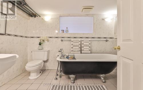 154 Galley Ave, Toronto, ON - Indoor Photo Showing Bathroom