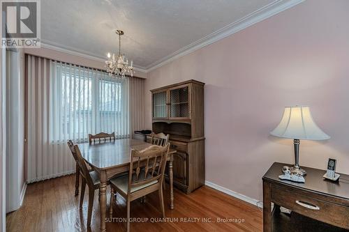 234 Morden Rd, Oakville, ON - Indoor Photo Showing Dining Room