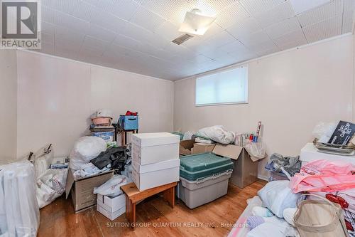 234 Morden Rd, Oakville, ON - Indoor Photo Showing Bedroom