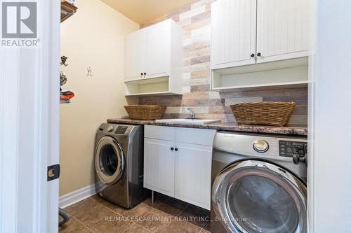 1464 Alderson Road, Hamilton, ON - Indoor Photo Showing Laundry Room