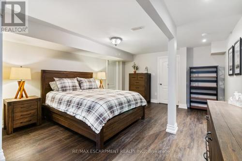 1464 Alderson Road, Hamilton, ON - Indoor Photo Showing Bedroom