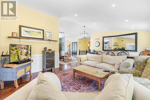 123 Valley Ridge Road, Grey Highlands, ON - Indoor Photo Showing Living Room