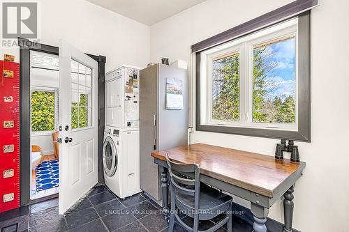 123 Valley Ridge Road, Grey Highlands, ON - Indoor Photo Showing Laundry Room