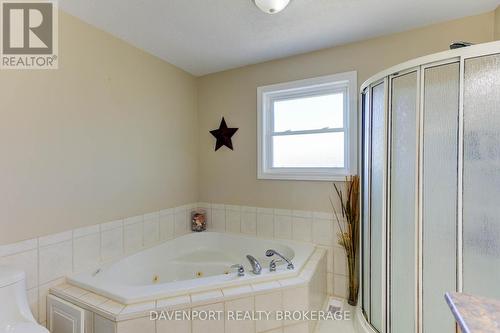 9643 3 Road N, Minto, ON - Indoor Photo Showing Bathroom