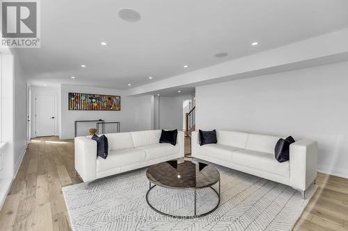 1634 Upper West Avenue, London, ON - Indoor Photo Showing Living Room
