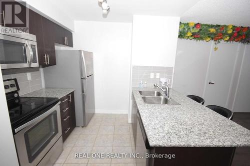 #313 -1410 Dupont St, Toronto, ON - Indoor Photo Showing Kitchen With Double Sink