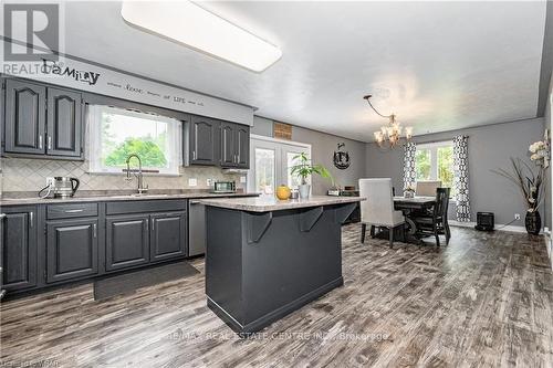 332572 Plank Line, Tillsonburg, ON - Indoor Photo Showing Kitchen With Upgraded Kitchen
