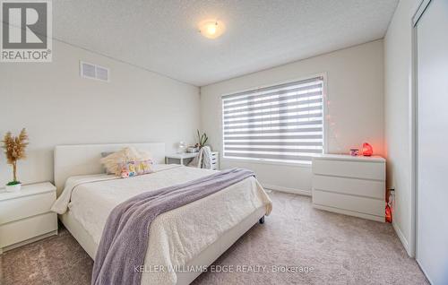 25 Anderson Rd, Brantford, ON - Indoor Photo Showing Bedroom