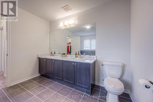 25 Anderson Rd, Brantford, ON - Indoor Photo Showing Bathroom