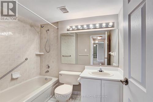 2312 - 1333 Bloor Street, Mississauga, ON - Indoor Photo Showing Bathroom