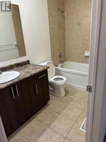 5 - 3350 Thomas Street, Mississauga, ON - Indoor Photo Showing Bathroom