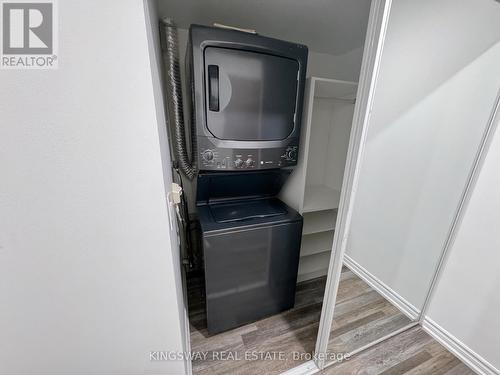 #2208 -4090 Living Arts Dr, Mississauga, ON - Indoor Photo Showing Laundry Room