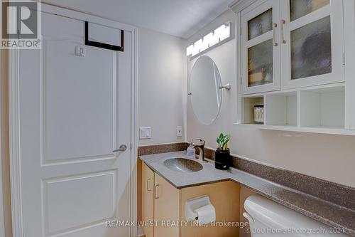 #1208 -33 Elm Dr W, Mississauga, ON - Indoor Photo Showing Bathroom