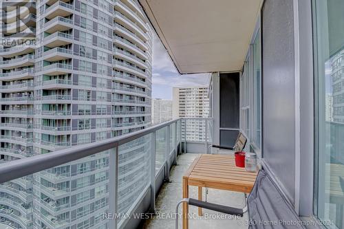 #1208 -33 Elm Dr W, Mississauga, ON - Outdoor