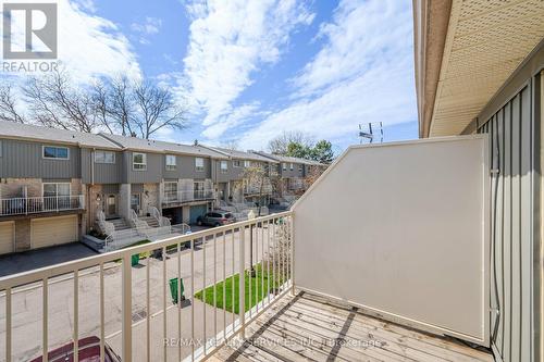 #84 -60 Hanson Rd, Mississauga, ON - Outdoor With Exterior