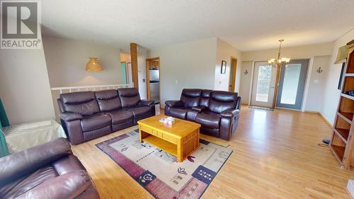 11412 92 Street, Fort St. John, BC - Indoor Photo Showing Living Room