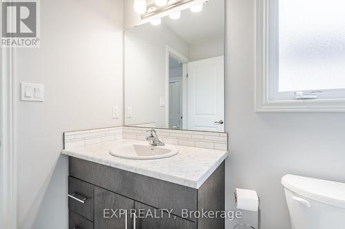 9469 Tallgrass Avenue, Niagara Falls, ON - Indoor Photo Showing Bathroom