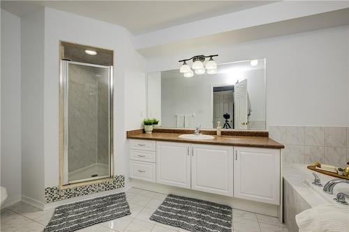 54 Mcknight Avenue, Waterdown, ON - Indoor Photo Showing Bathroom