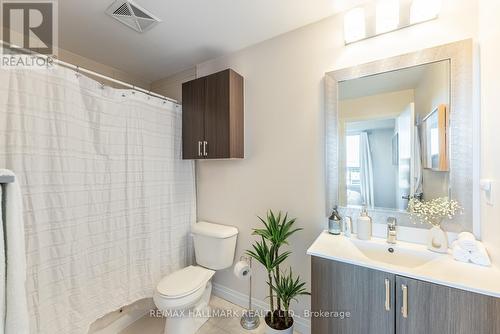 #506 -22 East Haven Dr, Toronto, ON - Indoor Photo Showing Bathroom