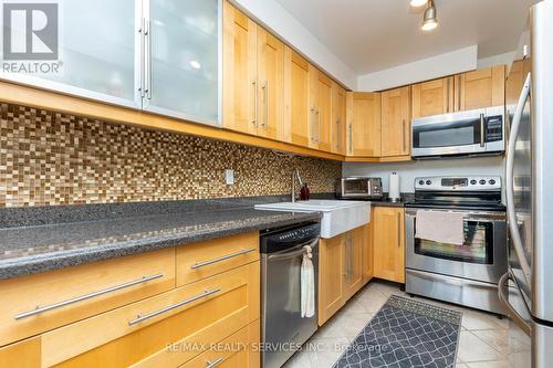145 Baronwood Crt, Brampton, ON - Indoor Photo Showing Kitchen With Stainless Steel Kitchen