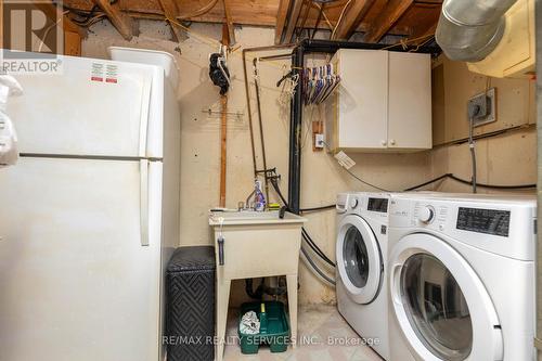 145 Baronwood Crt, Brampton, ON - Indoor Photo Showing Laundry Room