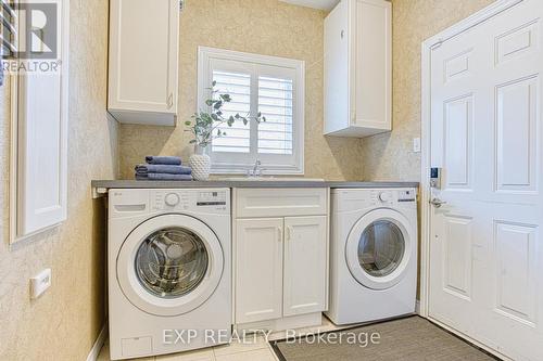 9 Riesling Street, Grimsby, ON - Indoor Photo Showing Laundry Room