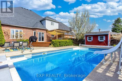 9 Riesling St, Grimsby, ON - Outdoor With In Ground Pool With Deck Patio Veranda