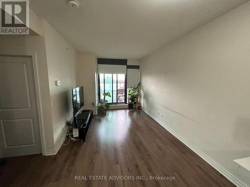 #203 -2522 Keele St, Toronto, ON - Indoor Photo Showing Other Room